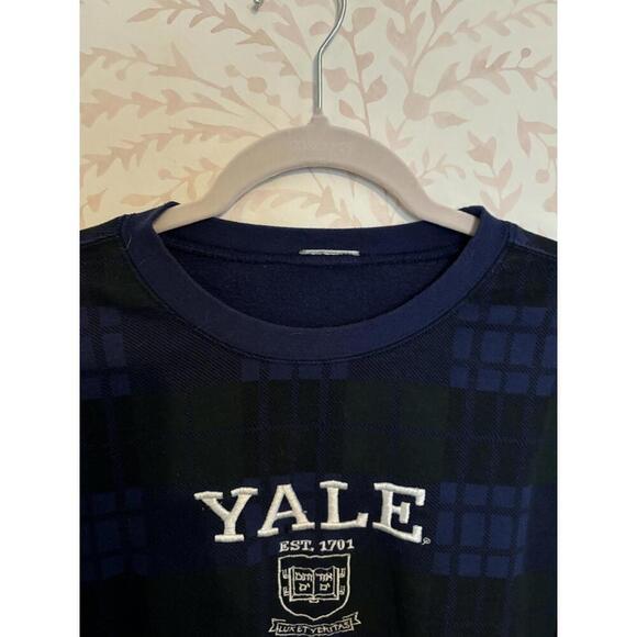 DISCOUNT SHIPPING Vintage Style Yale University Logo Sweatshirt - Plaid SMALL - Picture 3 of 4